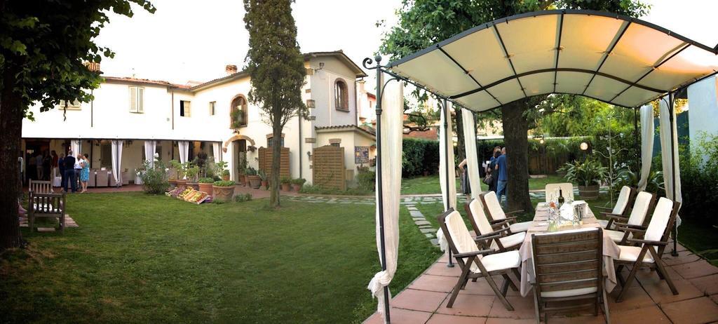 Hotel La Bussola Da Gino Quarrata Exterior foto